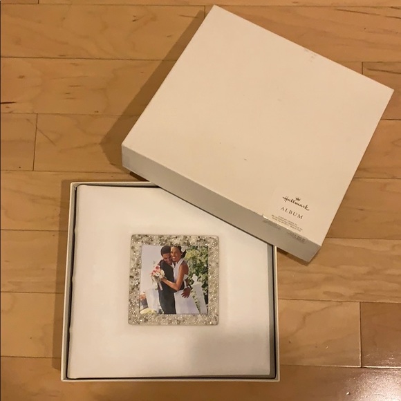 Hallmark Candlelight 2 Up Wedding Photo Album NWT